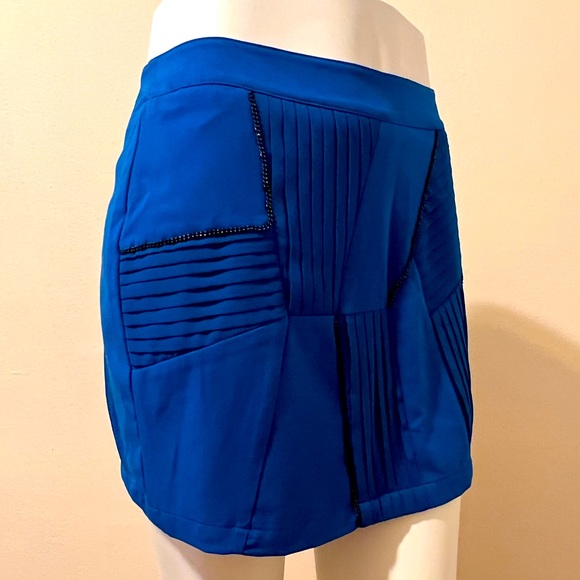 New Twelve by Twelve mini skirt - Size M - Picture 2 of 5